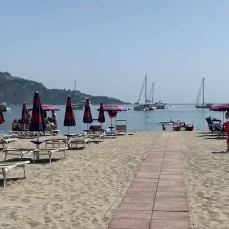 Giardini Beach Loft Bagian luar foto