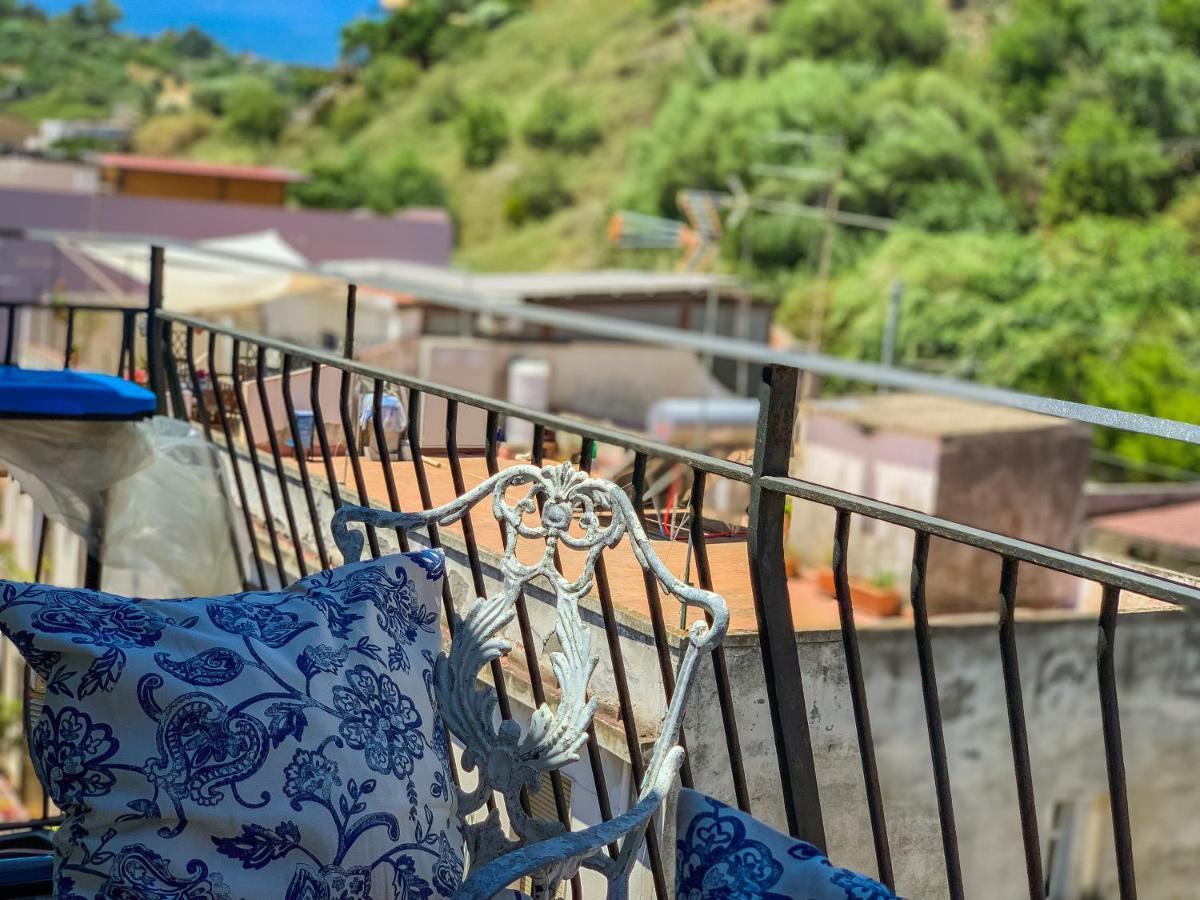 Giardini Beach Loft Bagian luar foto