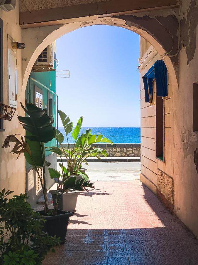 Giardini Beach Loft Bagian luar foto